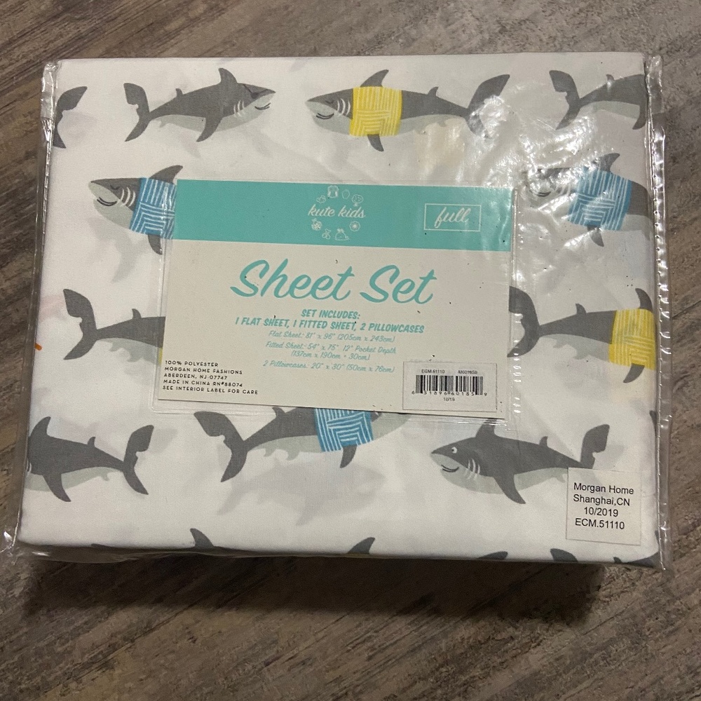 Shark sheet set- NEW-unopened- full